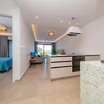 Seaside 8