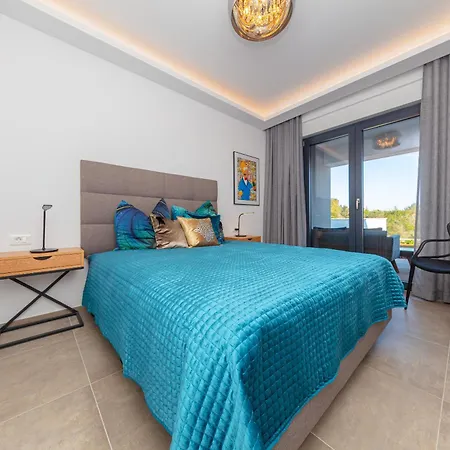 Seaside 8 Banjole