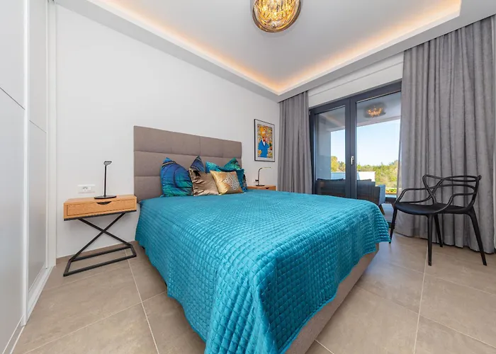 Seaside 8 Banjole